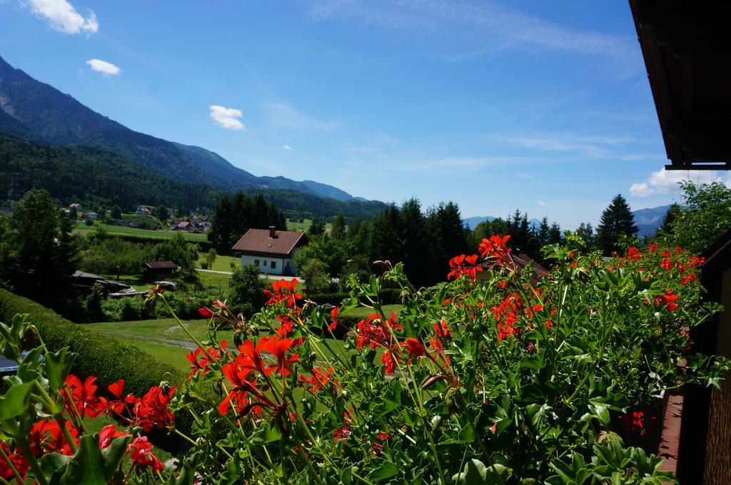 Haus Peter Bed and Breakfast Latschach ober dem Faakersee Εξωτερικό φωτογραφία
