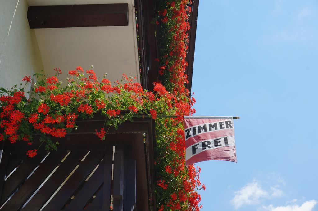 Haus Peter Bed and Breakfast Latschach ober dem Faakersee Δωμάτιο φωτογραφία