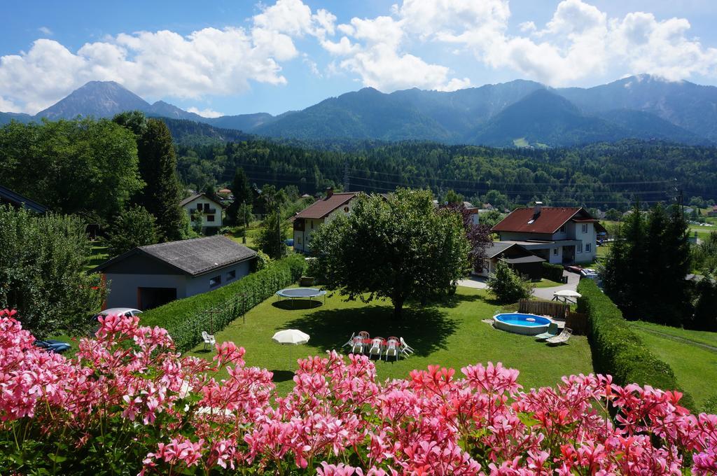 Haus Peter Bed and Breakfast Latschach ober dem Faakersee Εξωτερικό φωτογραφία